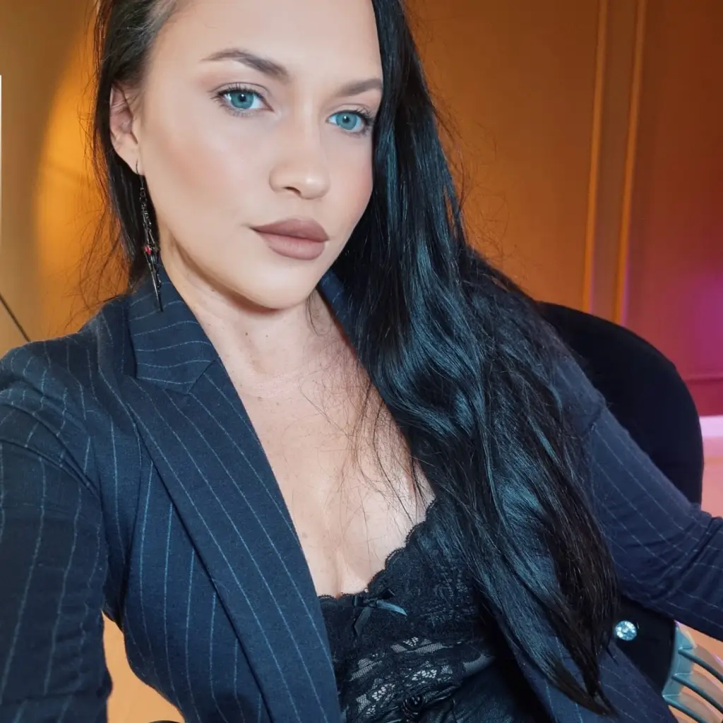 MissIrina - live videochat model op Videochat.nl