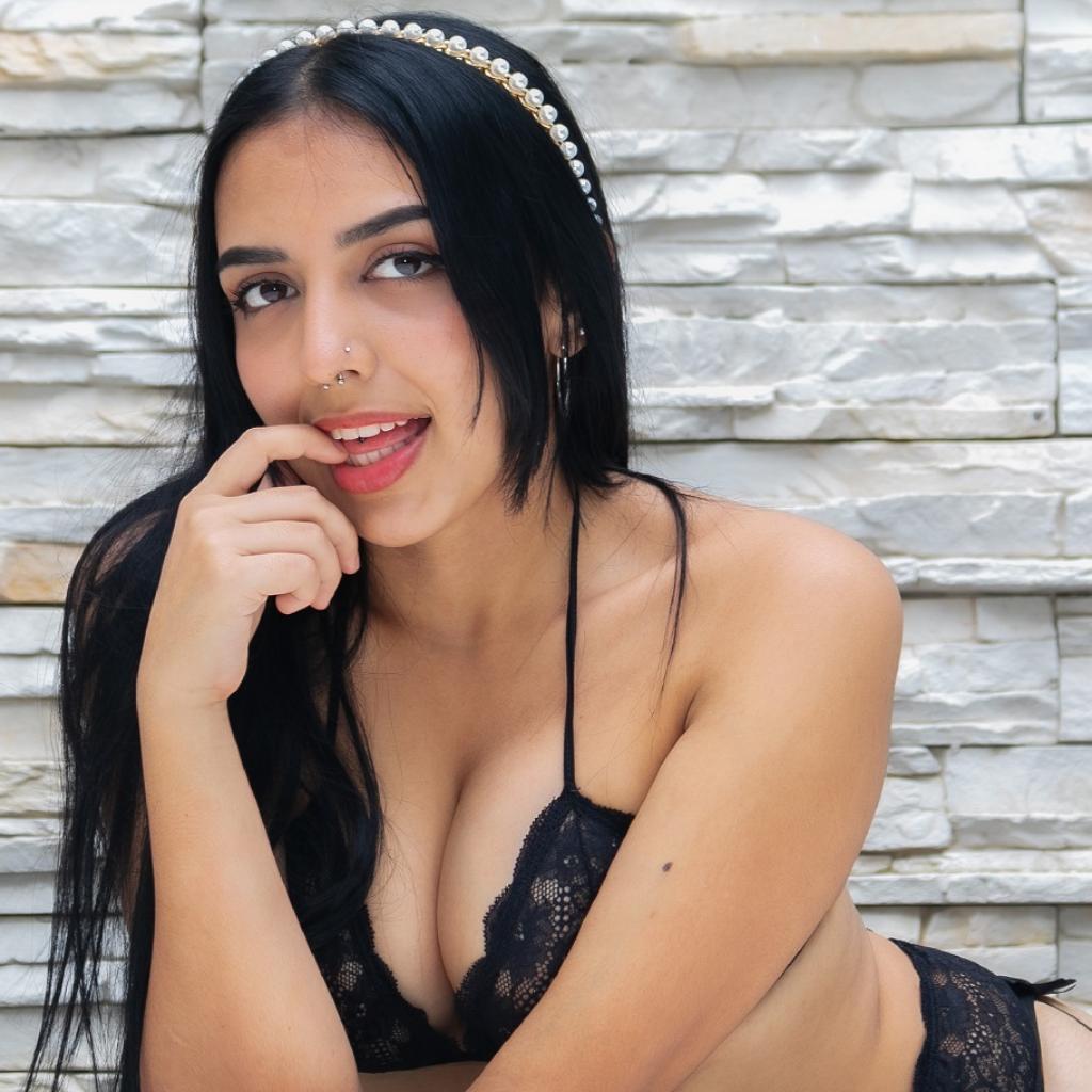 Emma Santoro Emma Santoro