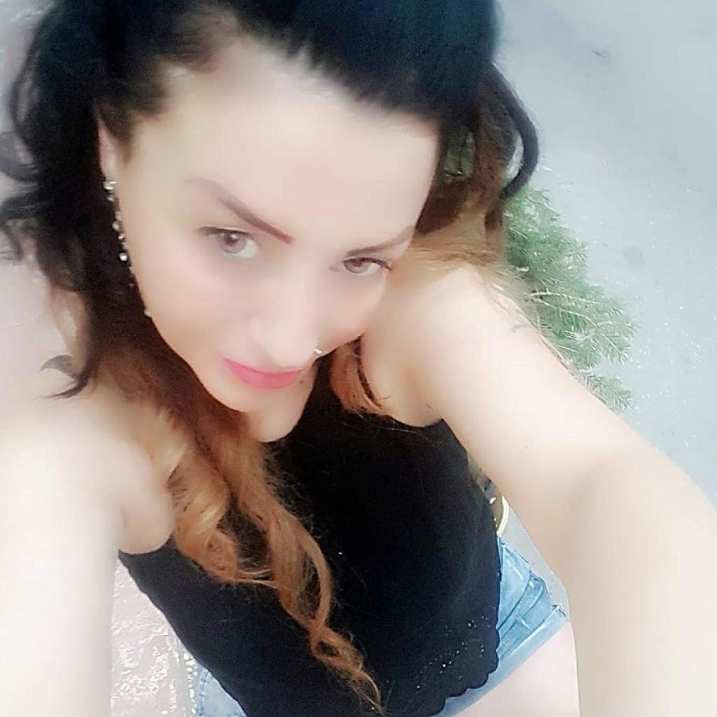 Eva Eva