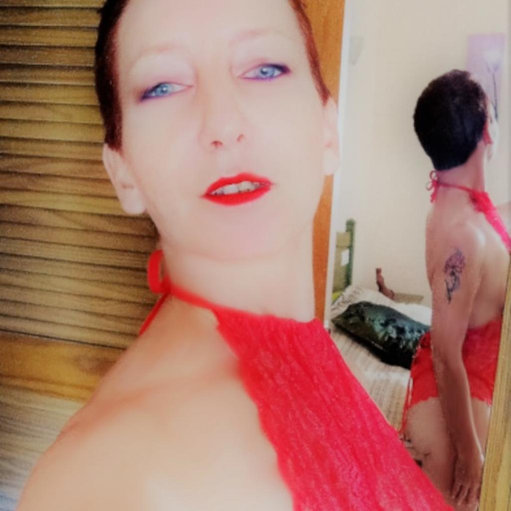 Leyda Leyda